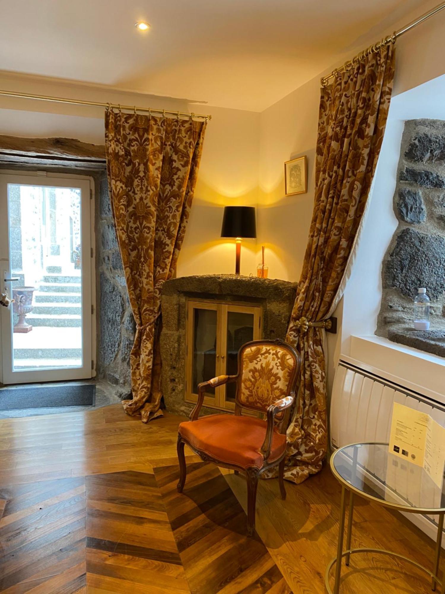 Chateau Du Puech * Curieres